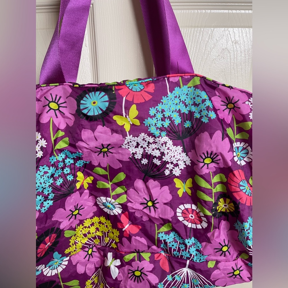 Vera Bradley Duffle Bag Fold Up Nylon Flutterby Purple Butterfly Travel Gym - Picture 8 of 9